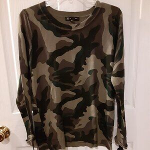 INC Size Large Olive Two Tone Green/Black Camouflage Tunic w/Long Sleeves